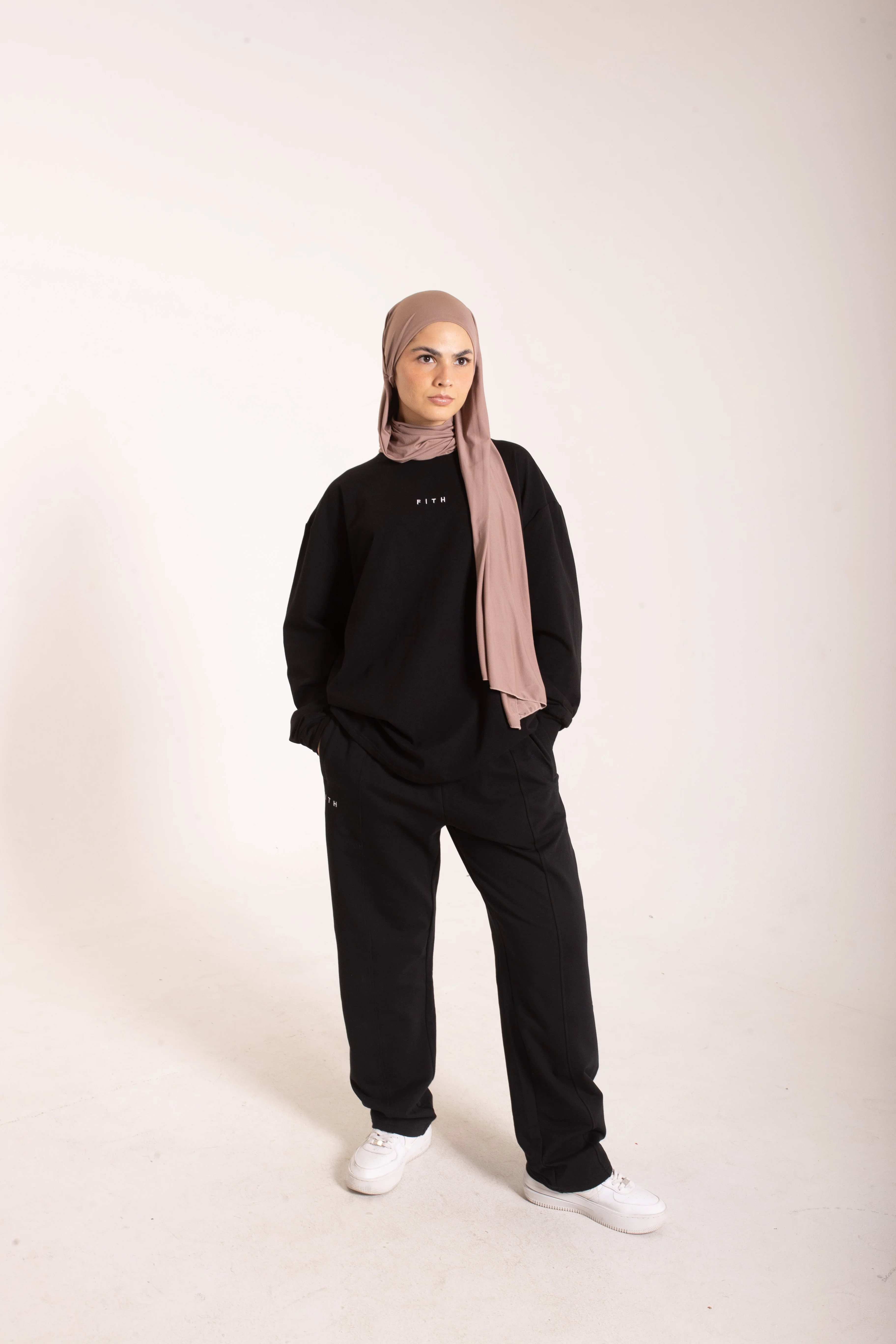 LION HEARTED - Workout Bottoms - Image 13