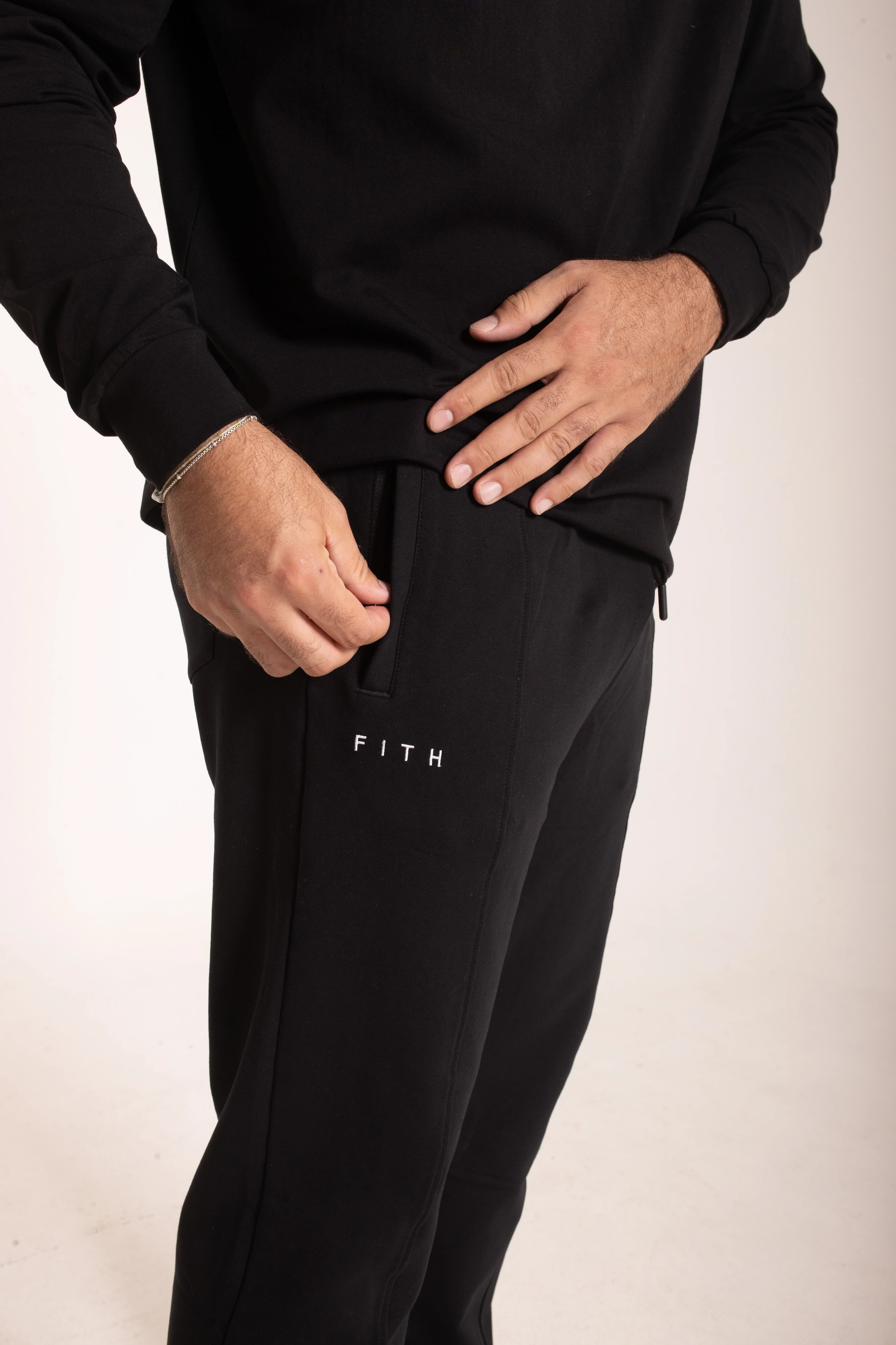 LION HEARTED - Workout Bottoms - Image 6