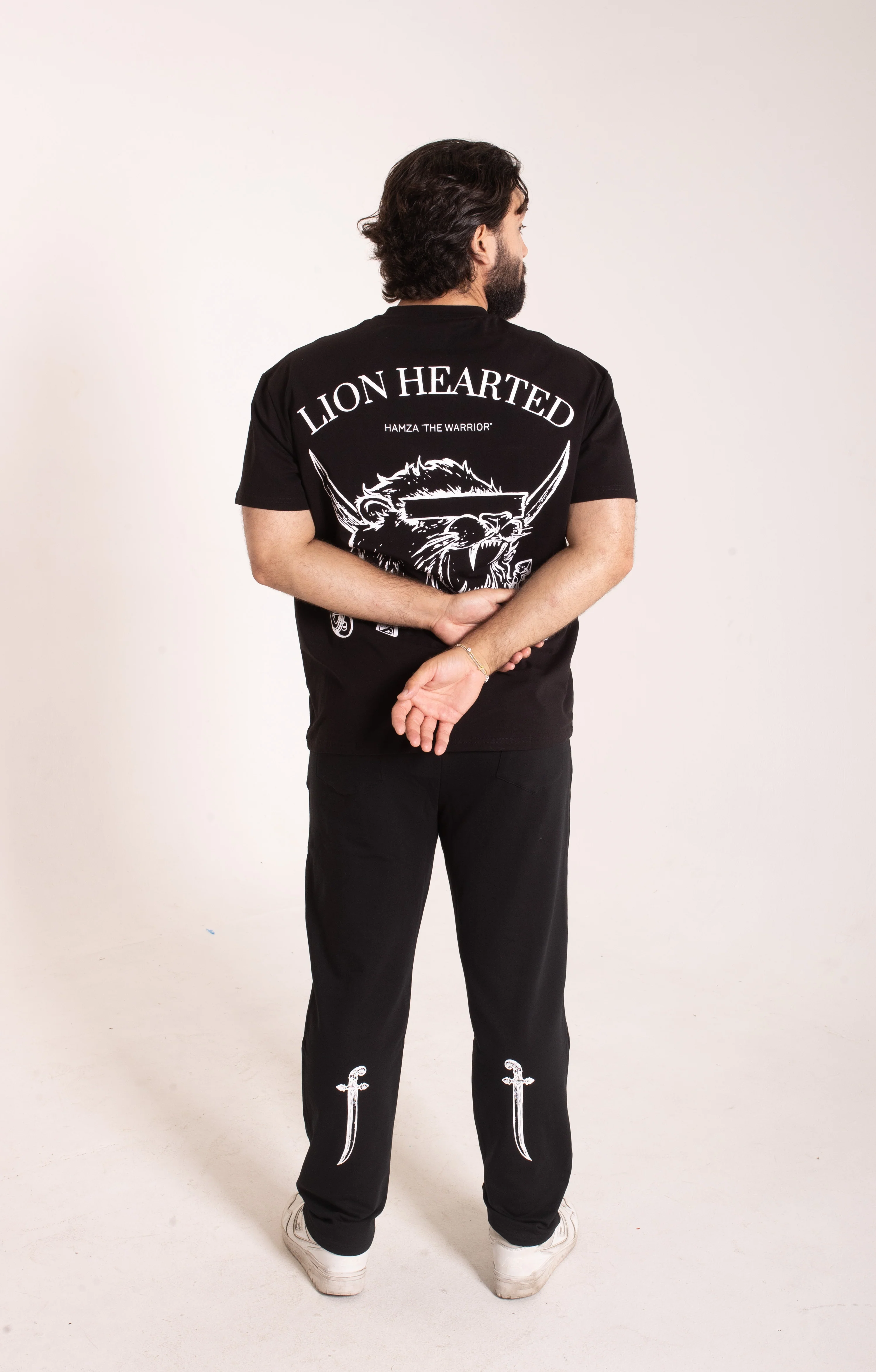 LION HEARTED - Workout Pump-Cover Up T-Shirt - Image 13
